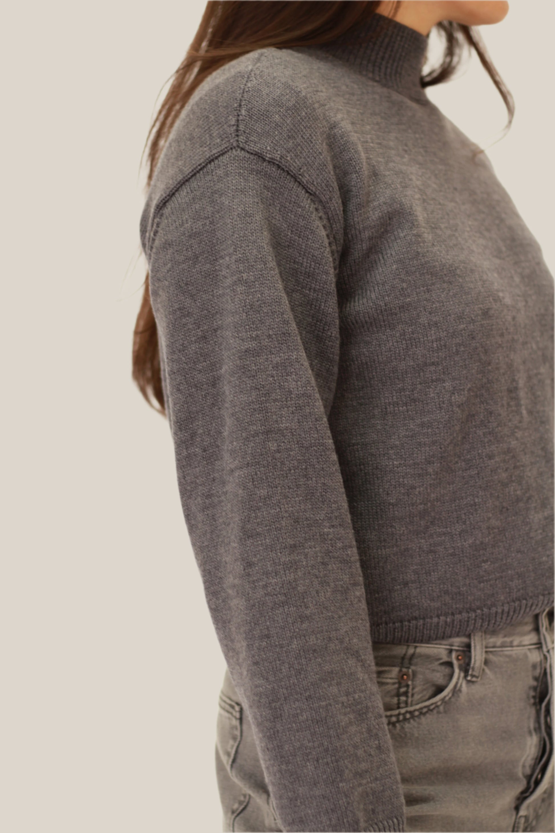 100% extrafine merino wool grey mockneck sweater